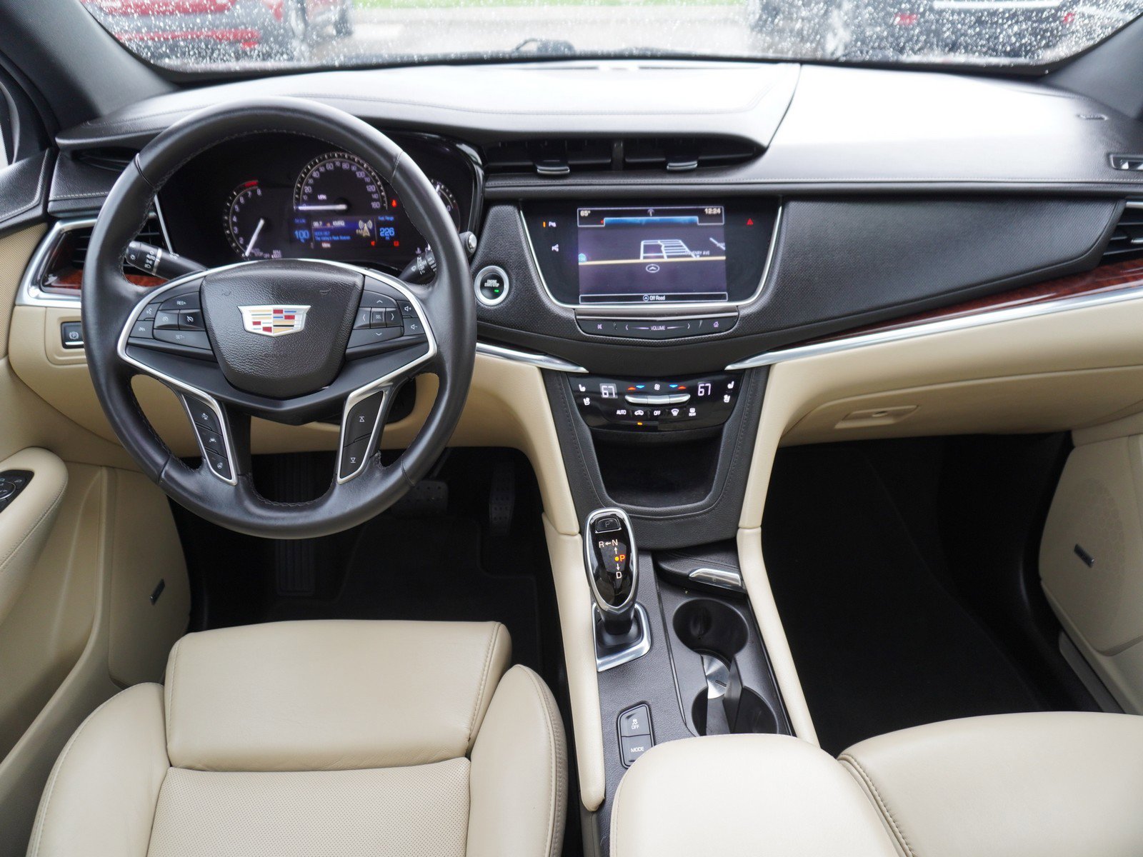 Used 2017 Cadillac XT5 Premium Luxury with VIN 1GYKNCRS6HZ177816 for sale in Modesto, CA