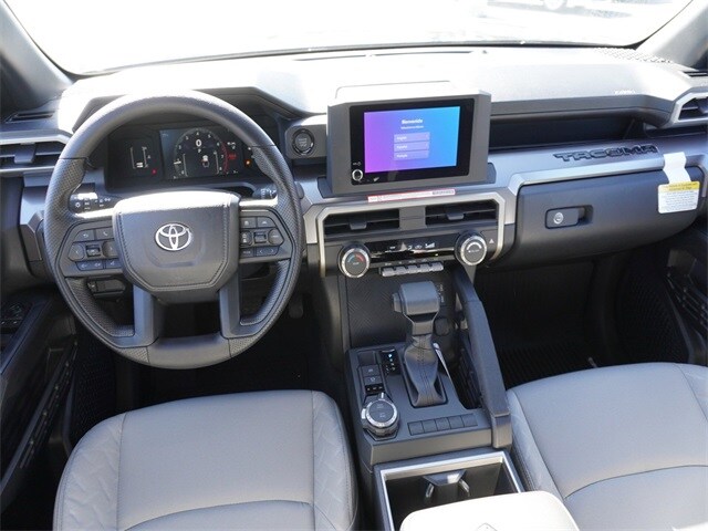 2025 Toyota Tacoma SR5 4x4 Double Cab photo 2