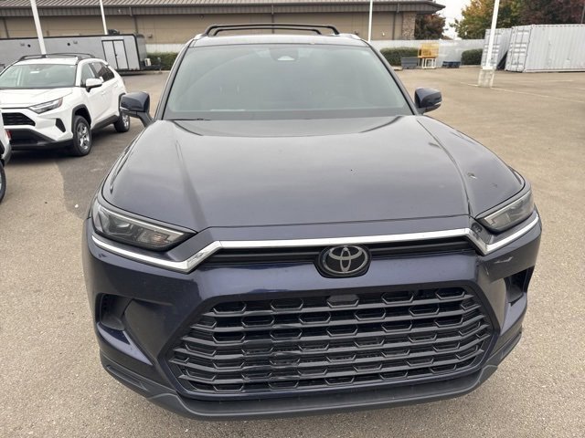 2024 Toyota Highlander Hybrid XLE photo 3