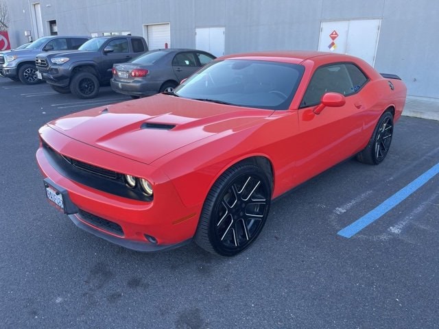 2018 Dodge Challenger SXT's photo