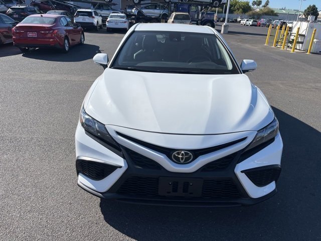 2024 Toyota Camry SE photo 2