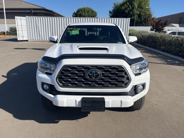 2020 Toyota Tacoma Double Cab photo 2