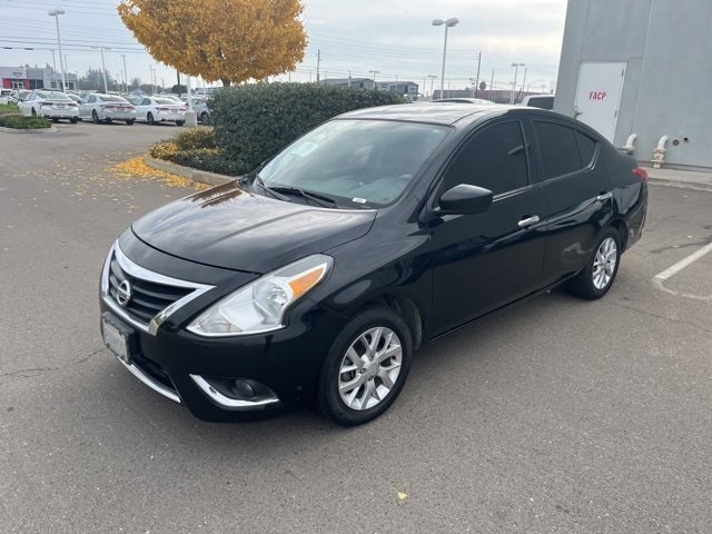 2018 Nissan Versa Sedan SV's photo