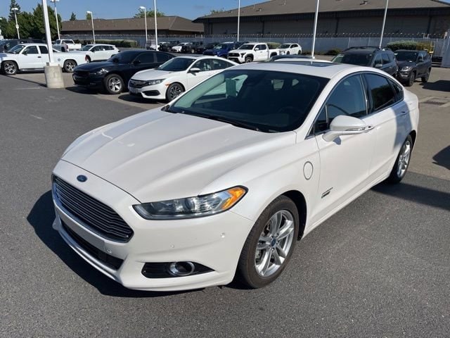 2015 Ford Fusion Plug-In Hybrid Titanium's photo