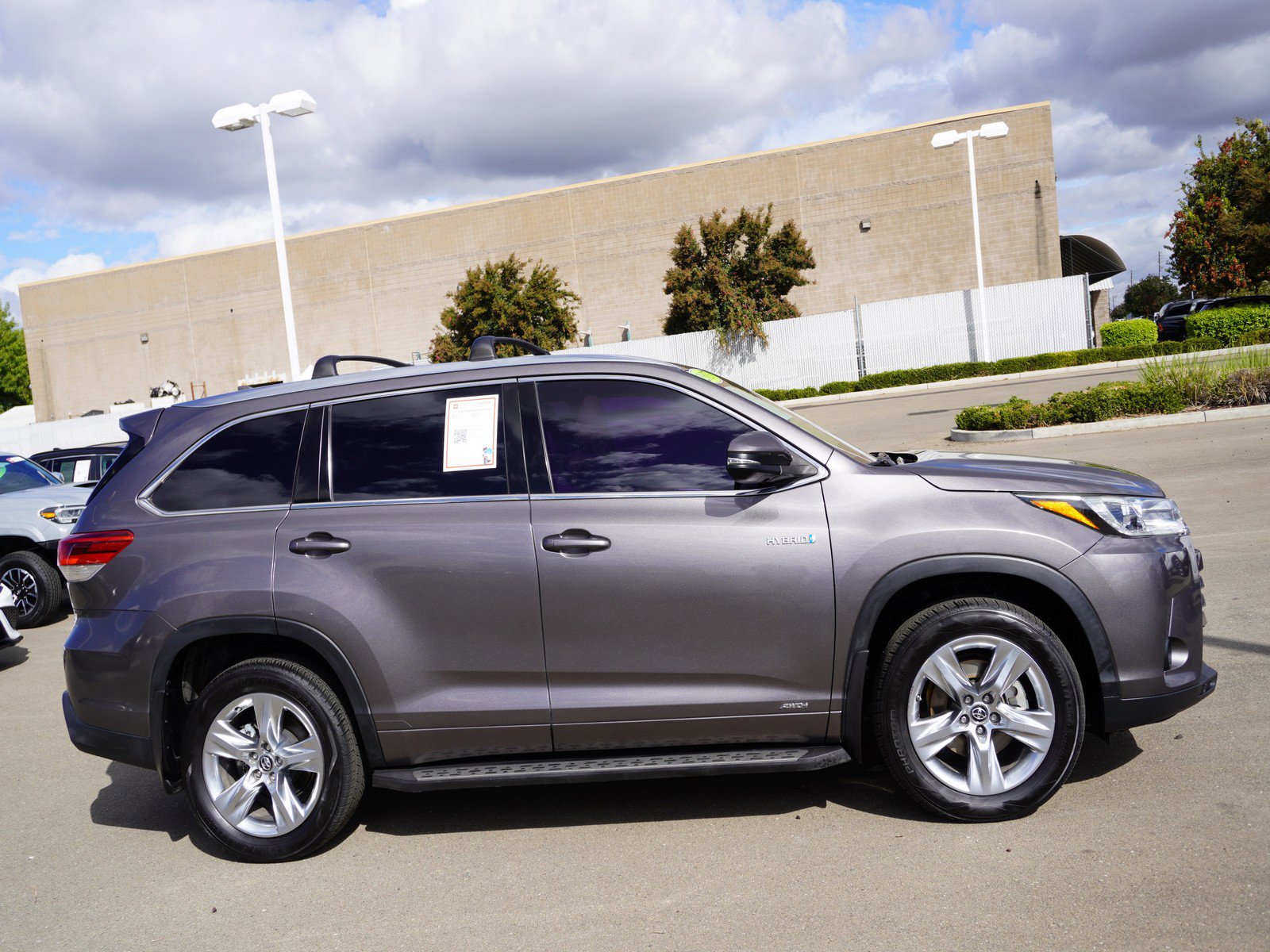 2017 Toyota Highlander Hybrid Limited photo 3