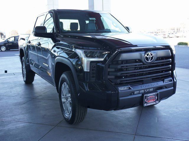 2025 Toyota Tundra SR5 - Photo 26