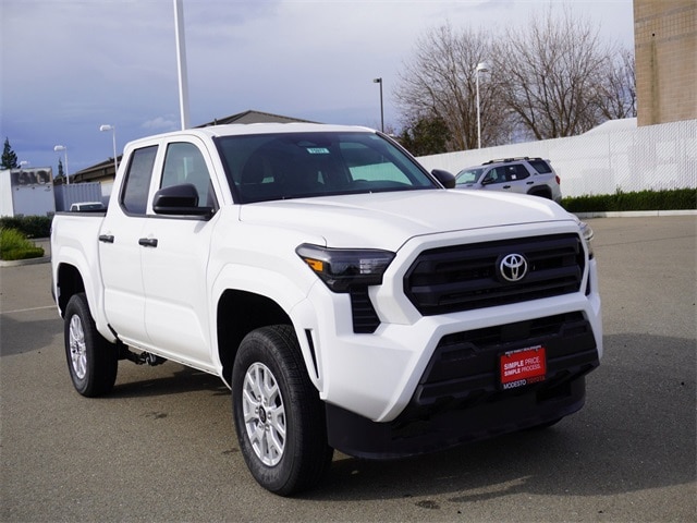 2026 Toyota Tacoma SR's photo