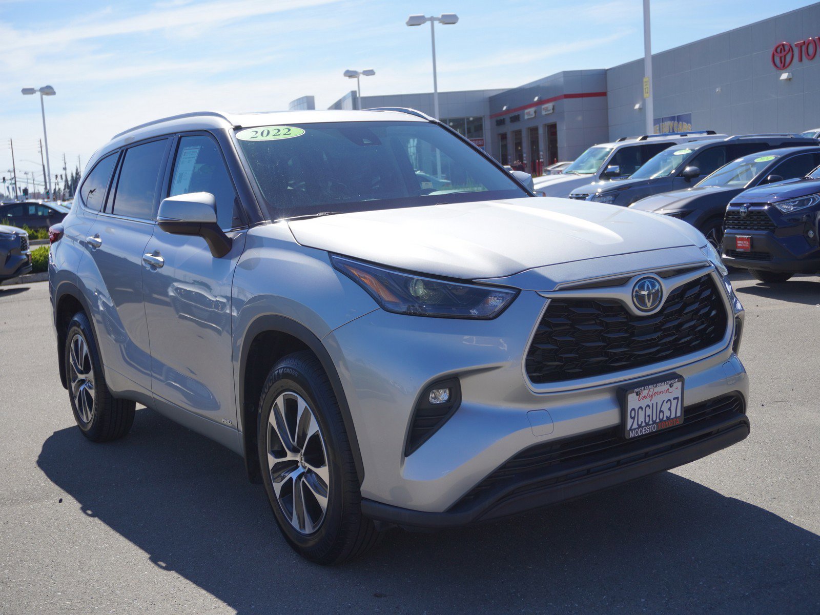 2022 Toyota Highlander Hybrid SUV 