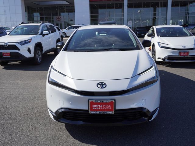 2026 Toyota Prius Plug-in Hybrid Nightshade - Photo 6