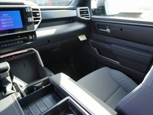 2025 Toyota Tundra SR5 - Photo 17