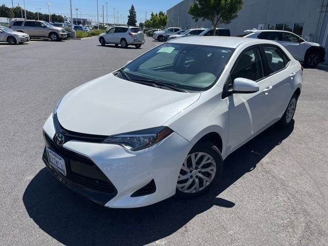 2017 Toyota Corolla LE AT's photo