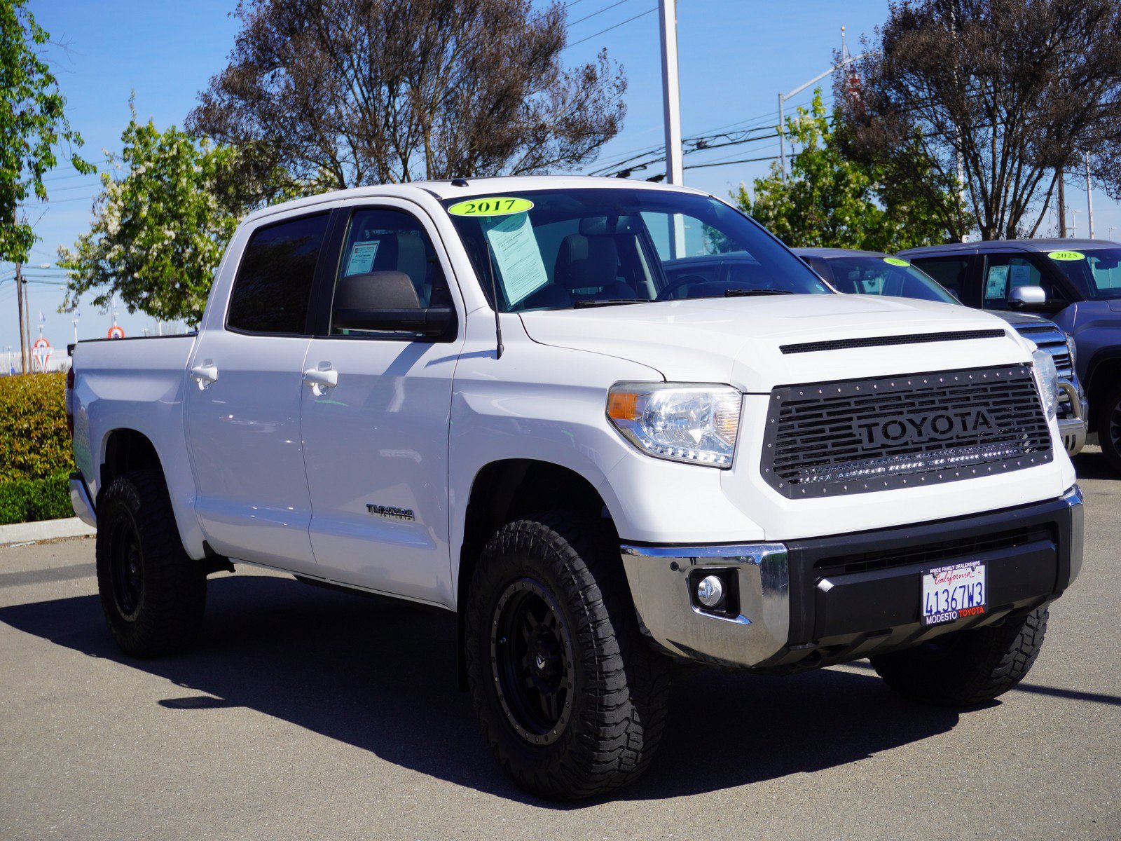 2017 Toyota Tundra Truck CrewMax 