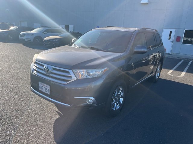 2011 Toyota Highlander Base photo 2