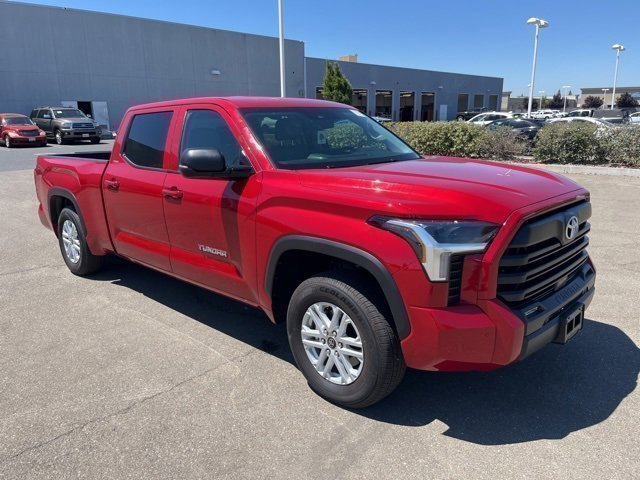 2022 Toyota Tundra SR5 photo 2