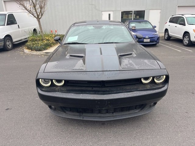 2018 Dodge Challenger SXT Plus's photo