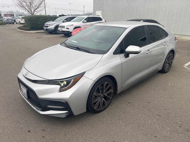 2020 Toyota Corolla SE's photo