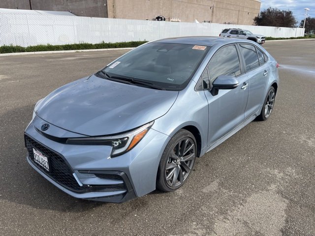 2025 Toyota Corolla SE's photo