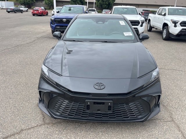 2025 Toyota Camry SE photo 2