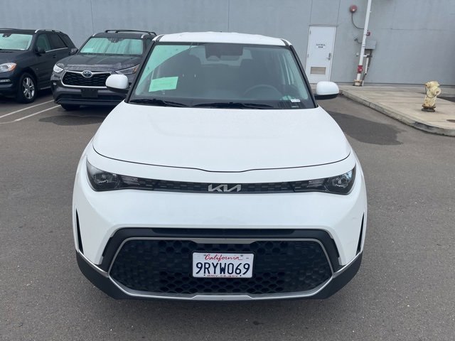 2023 Kia Soul LX photo 3