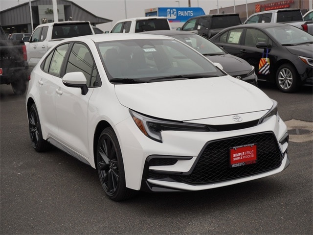 2026 Toyota Corolla SE's photo