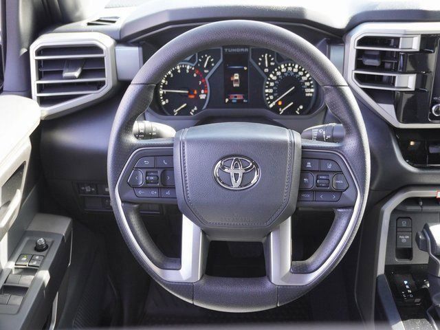 2025 Toyota Tundra SR5 - Photo 15