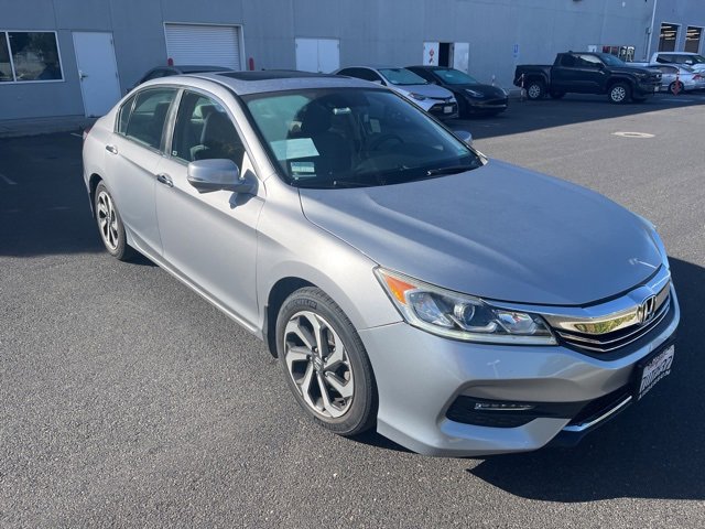 2017 Honda Accord EX photo 3