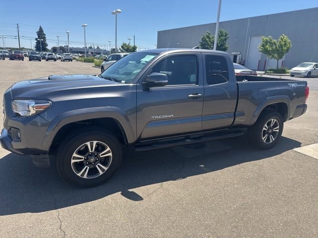 2017 Toyota Tacoma Truck Access Cab 