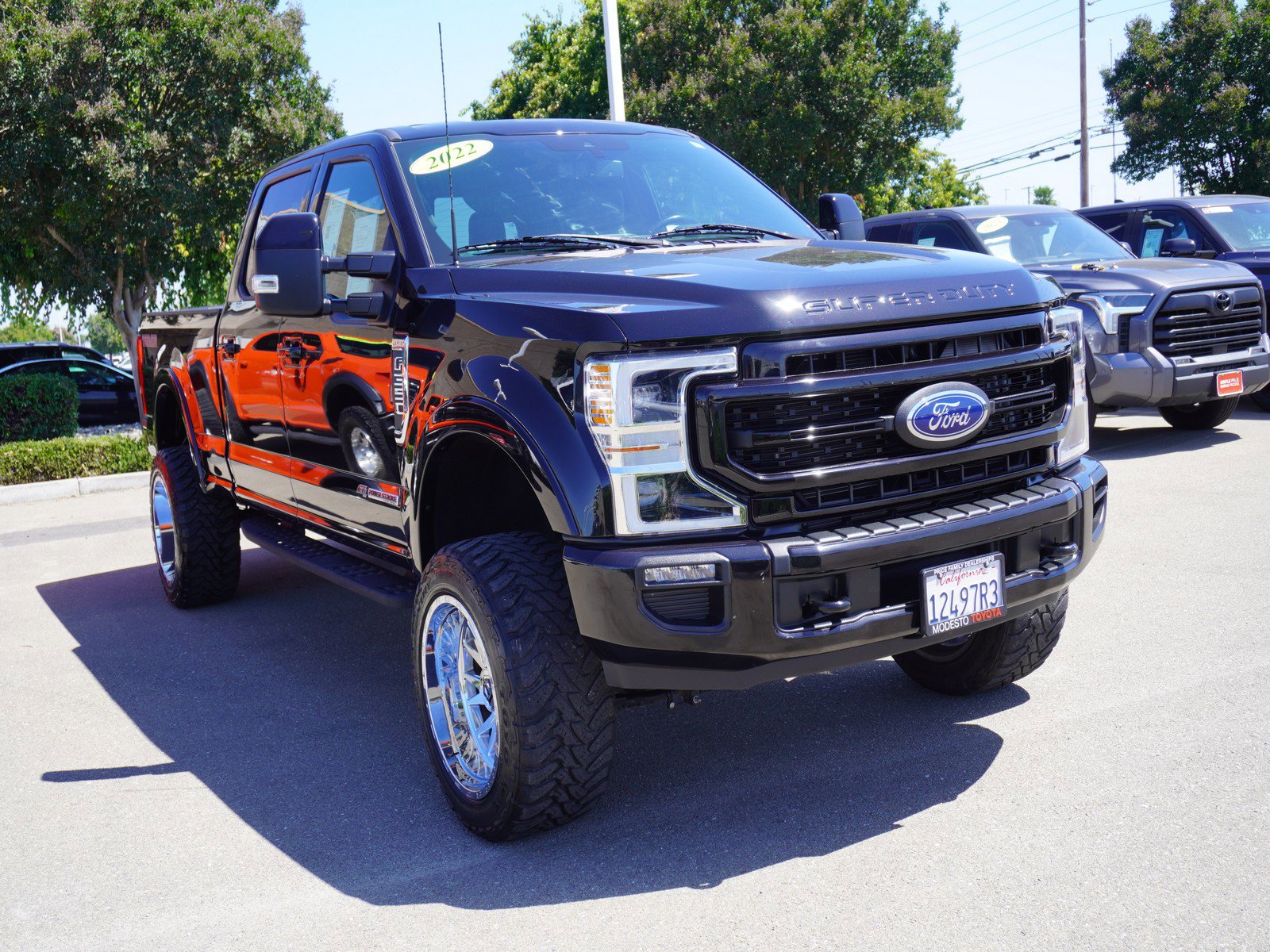 2022 Ford F-350 Lariat 4x4 Crew Cab 6-1/2' Box SRW's photo
