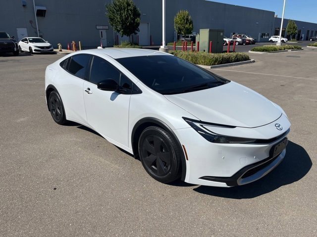 2023 Toyota Prius Prime SE photo 2