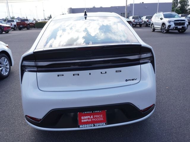 2026 Toyota Prius Plug-in Hybrid Nightshade - Photo 8