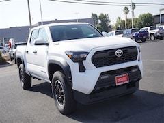 2025 Toyota Tacoma i-FORCE MAX TRD Off-Road 4X4 DOUBLE CAB HV