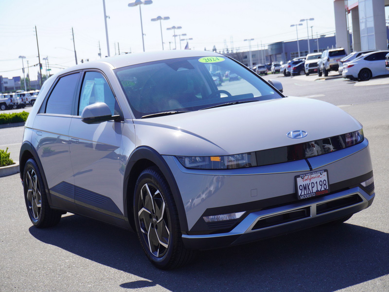 2024 Hyundai IONIQ 5 SE