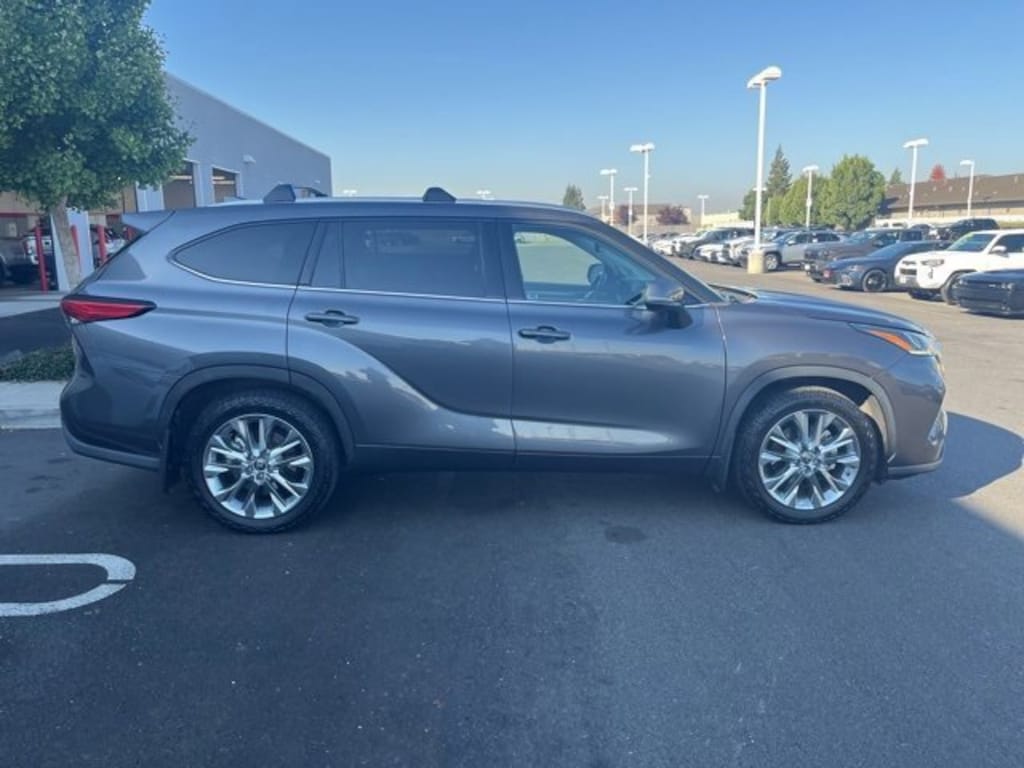 Certified 2021 Toyota Highlander Limited SUV