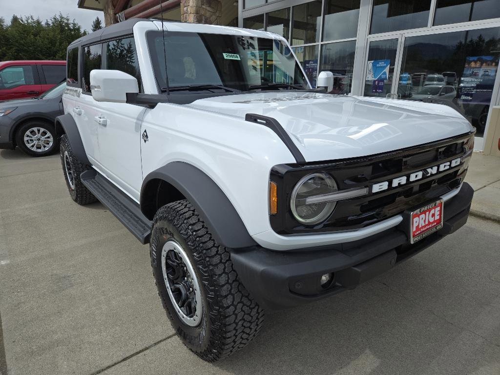 2025 Ford Bronco SUV 