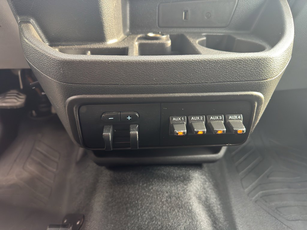 2017 Ford Transit Wagon XLT - Photo 27