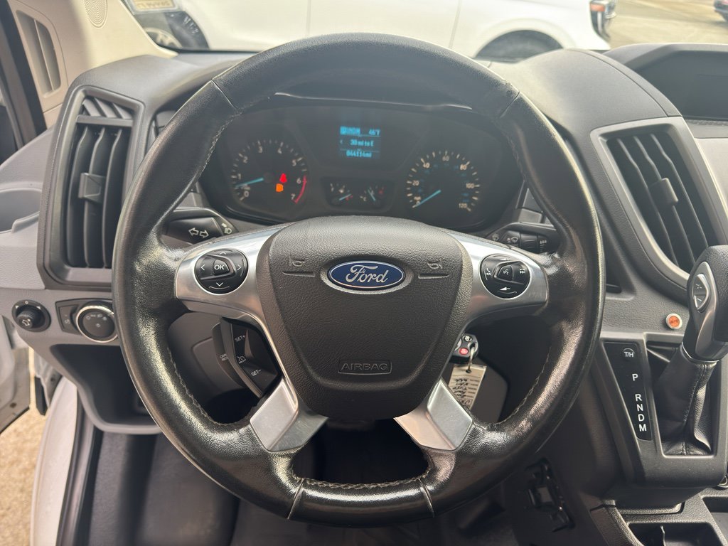2017 Ford Transit Wagon XLT - Photo 17