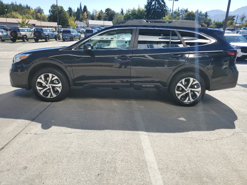 2021 Subaru Outback Limited photo 4