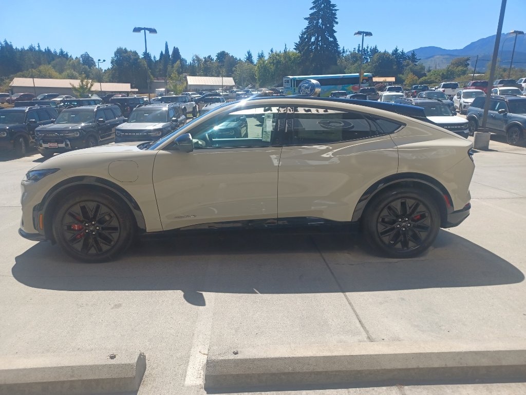 New 2025 Ford Mustang Mach-E Premium Premium AWD