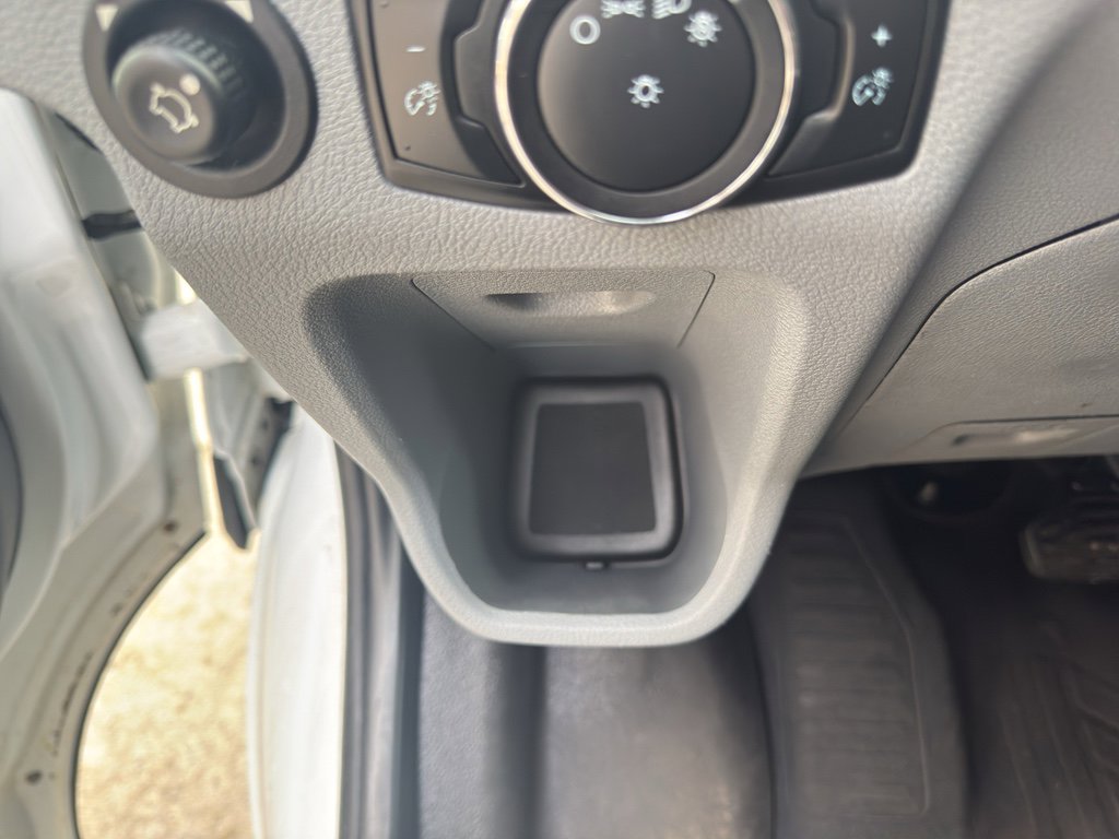 2017 Ford Transit Wagon XLT - Photo 23