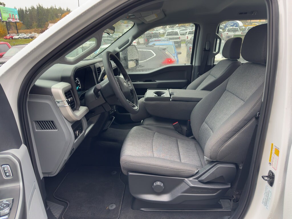 2026 Ford F-250 XL photo 2