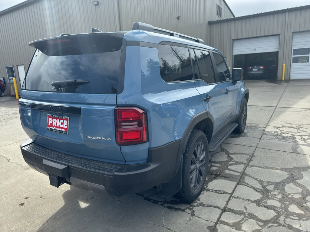 2025 Toyota Land Cruiser Base photo 3