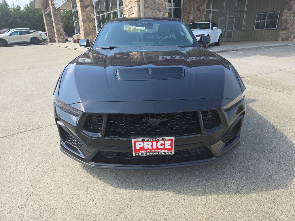 2025 Ford Mustang GT photo 2