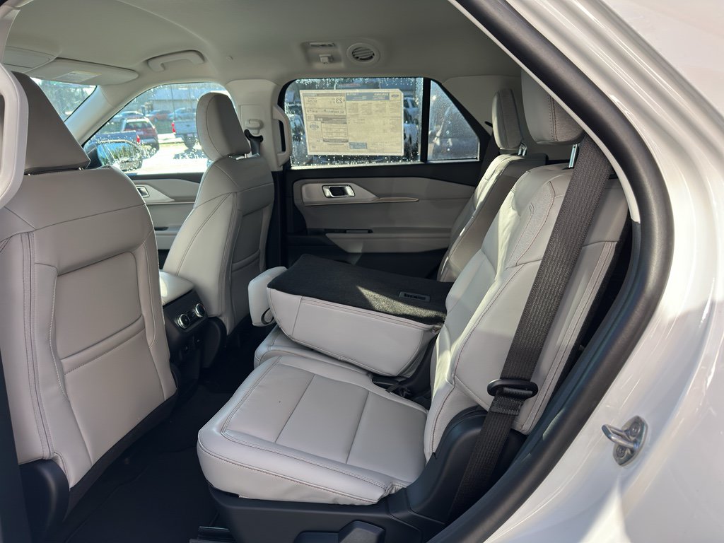 2026 Ford Explorer Active - Photo 13
