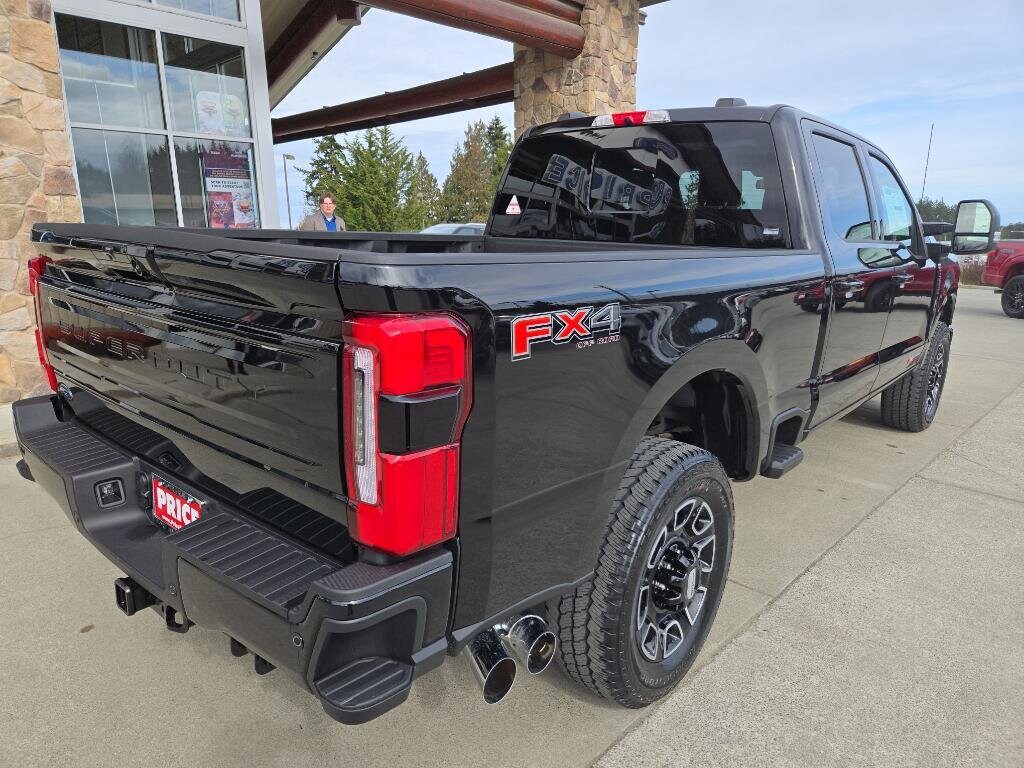 2025 Ford F-250 Platinum photo 3