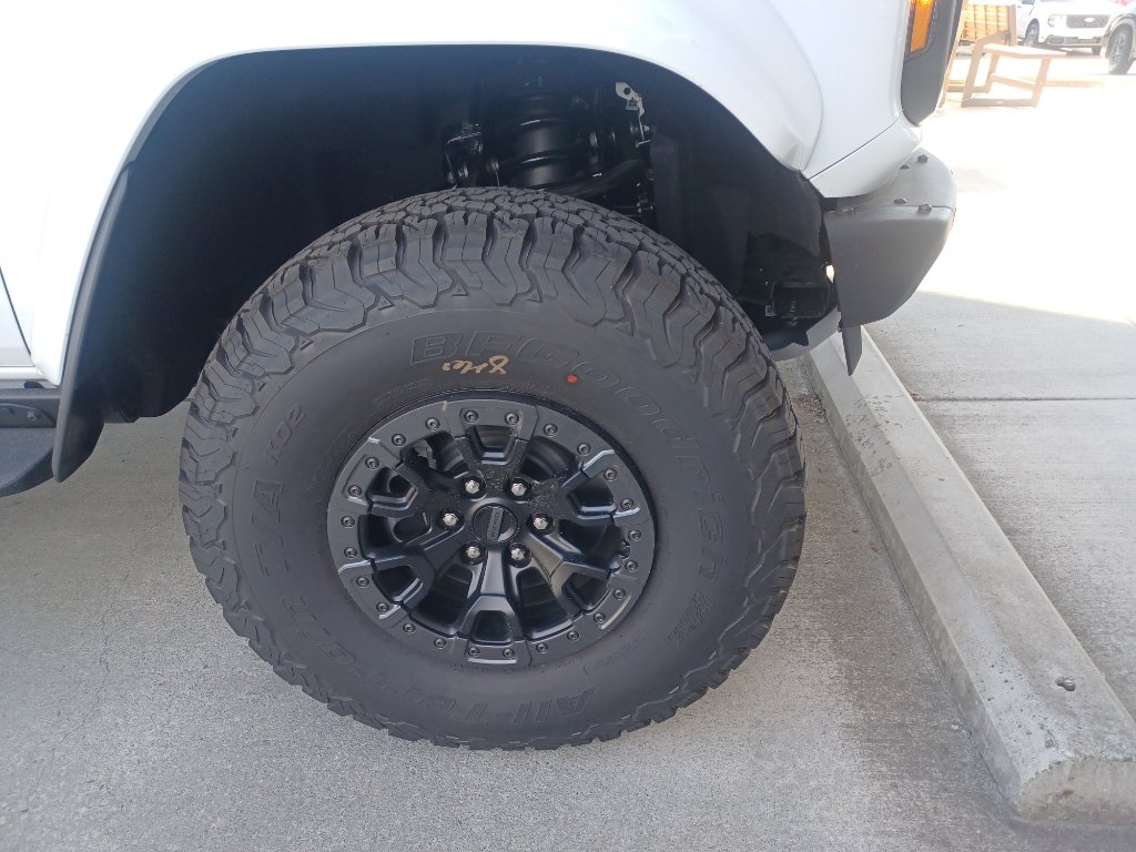 2025 Ford Bronco Raptor photo 2