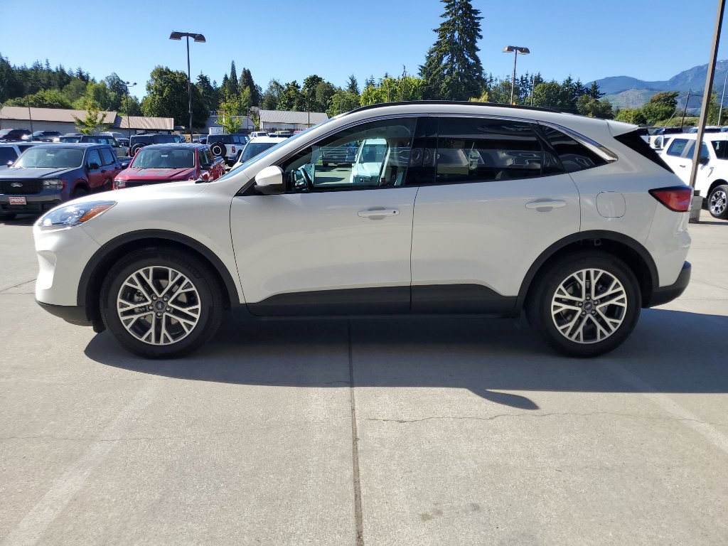 2021 Ford Escape SEL photo 4