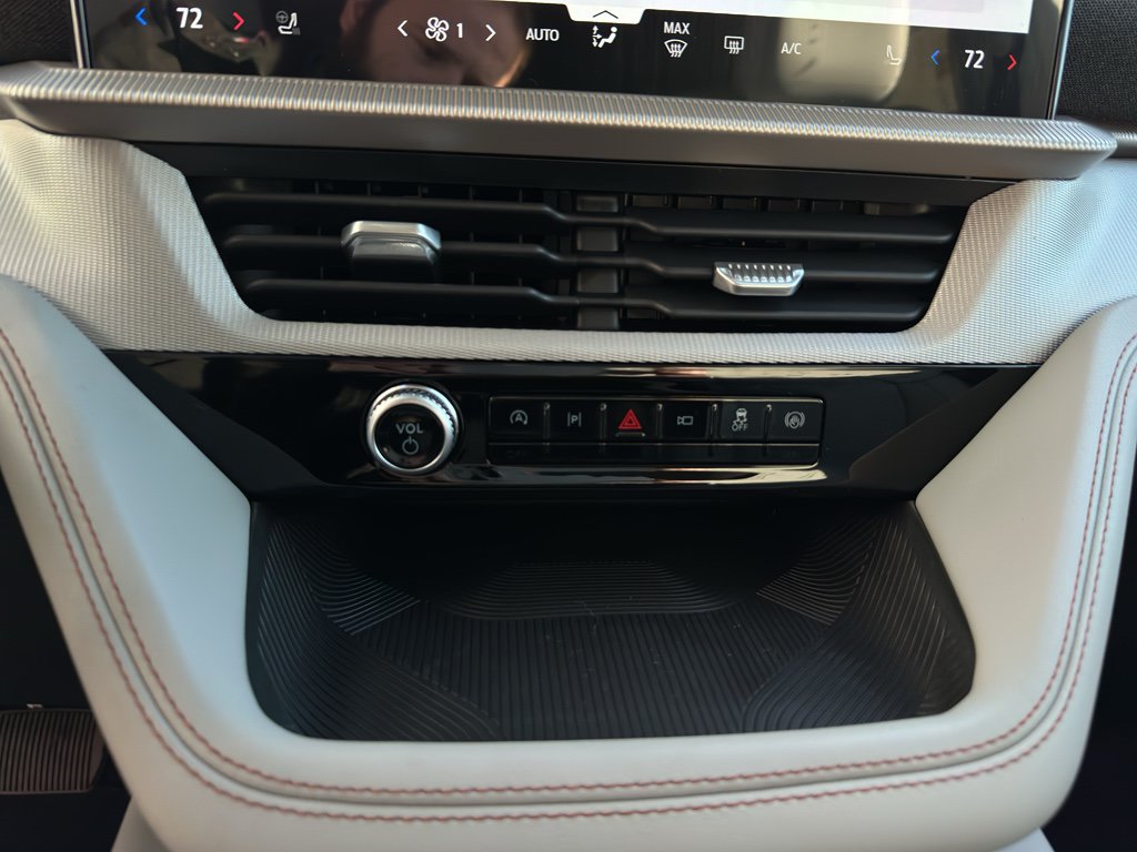 2026 Ford Explorer Active - Photo 17