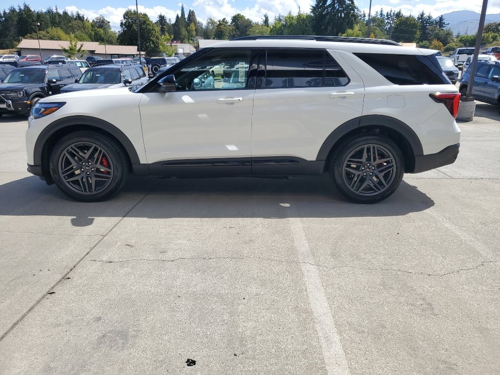 New 2025 Ford Explorer ST ST 4WD