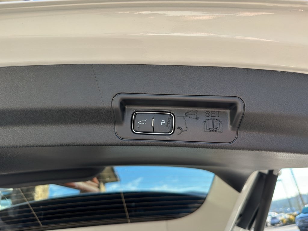 2026 Ford Explorer Active - Photo 10