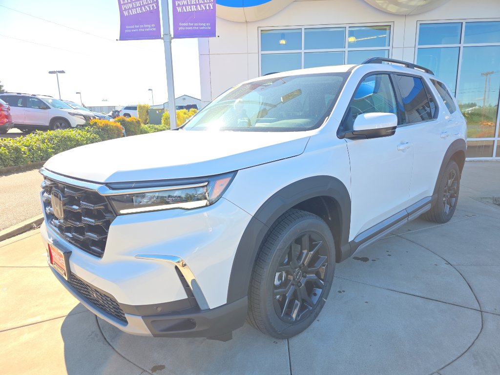 2025 Honda Pilot Touring photo 2